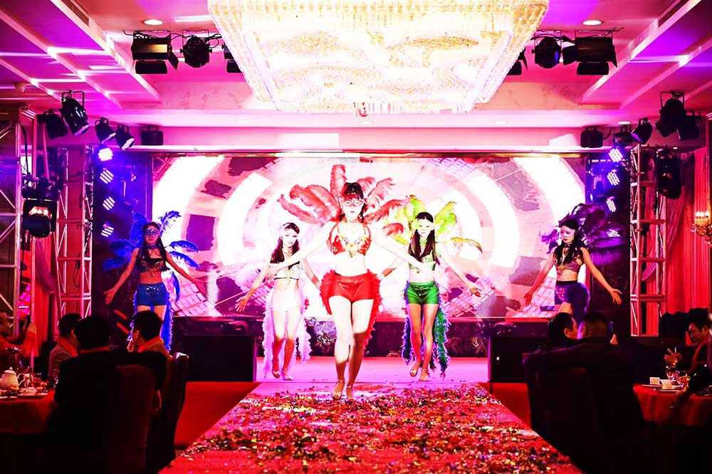 ɣ�����ݳ���ӹ�(ji��)Ŀ1